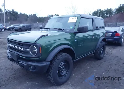 2023 Ford Bronco Black Diamond z USA, uszkodzony, nr VIN 1FMDE5AP2PLB70912